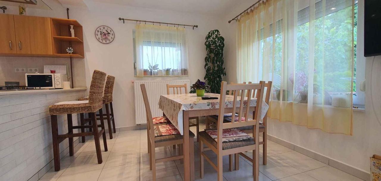 Holiday Home In Keszthely/Balaton 39648 Ngoại thất bức ảnh